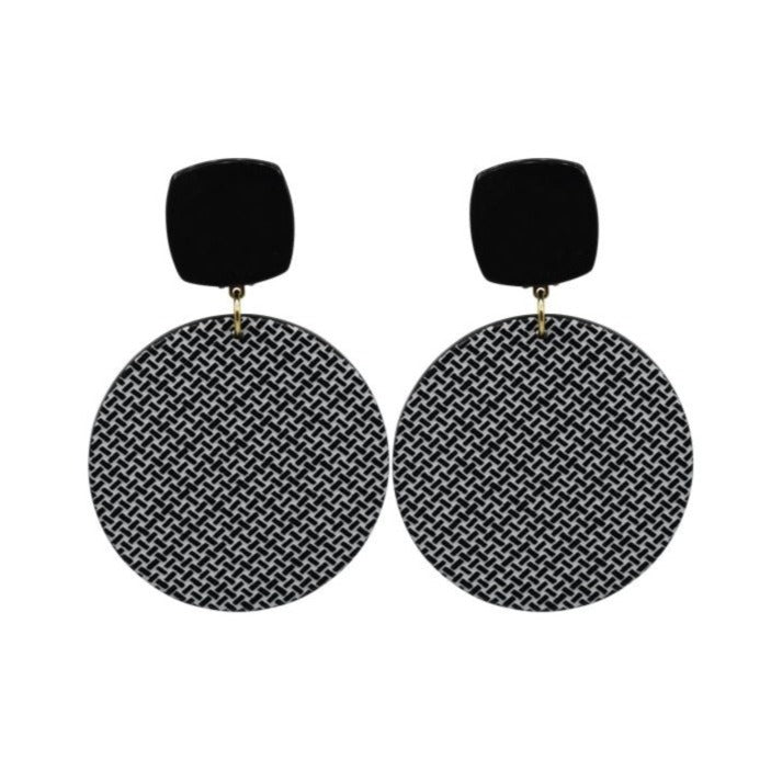 Ohrclips Designerschmuck von Francine Bramli in Schwarz/Weiss Muster